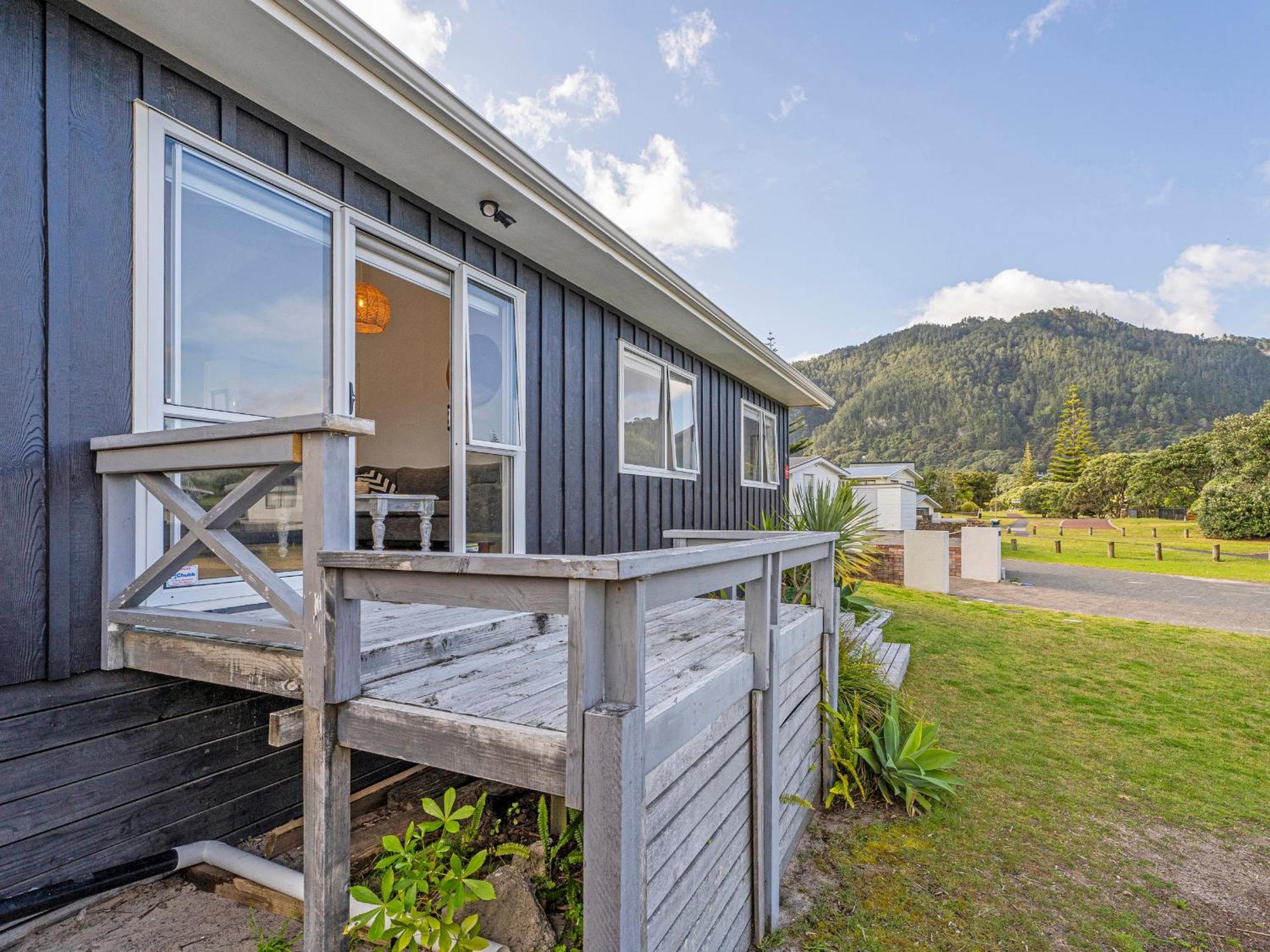 Retreat By The Beach - Pauanui Holiday Home Exterior photo